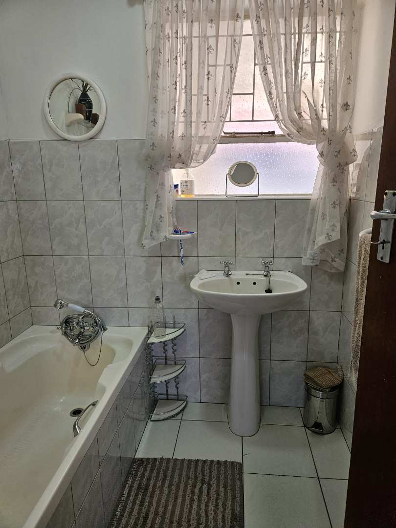 3 Bedroom Property for Sale in Algoa Park Eastern Cape
